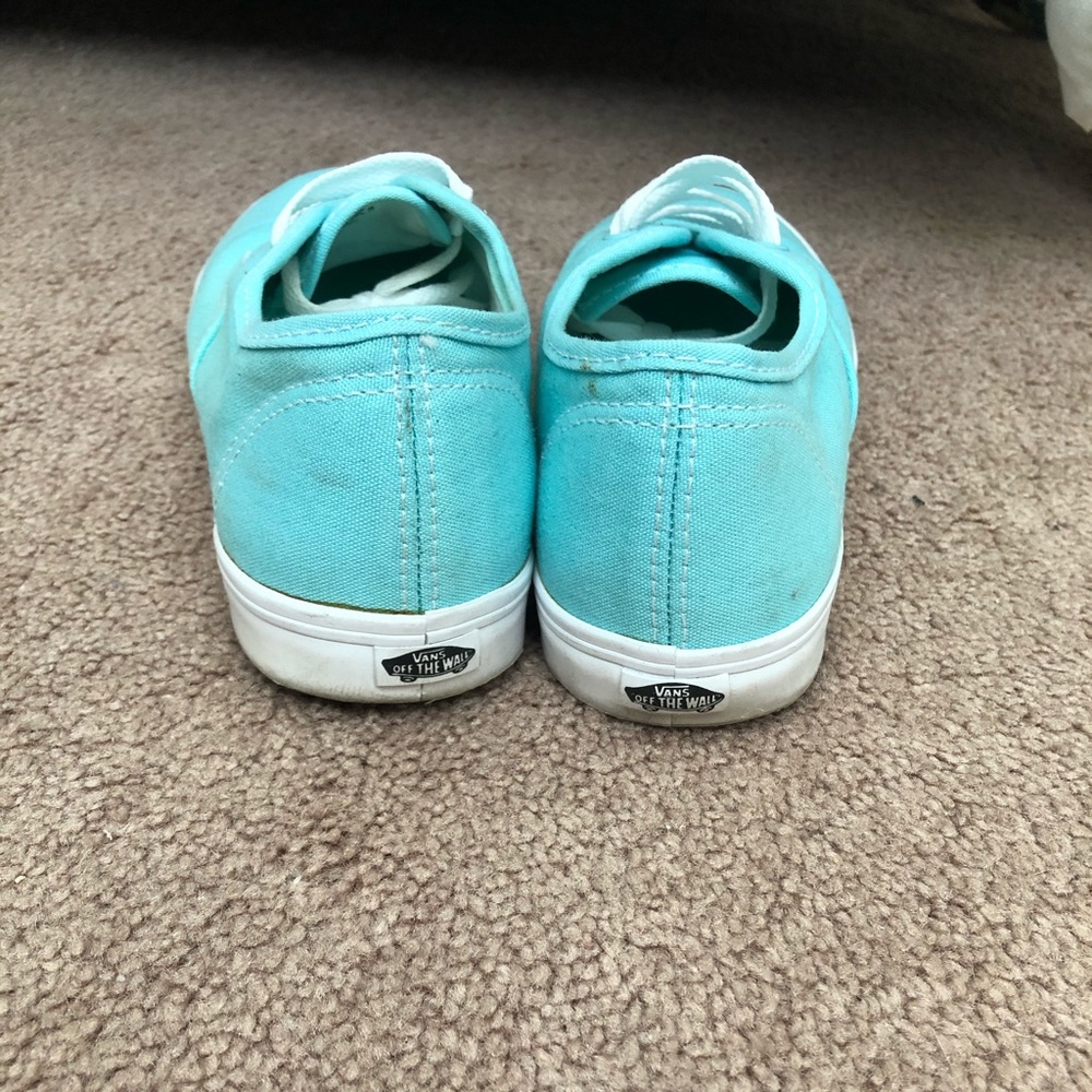 Vans - Picture 4 of 4